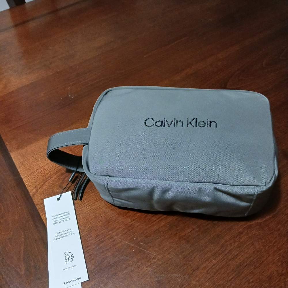 Calvin Klein New Edition Mens Dopp Bag